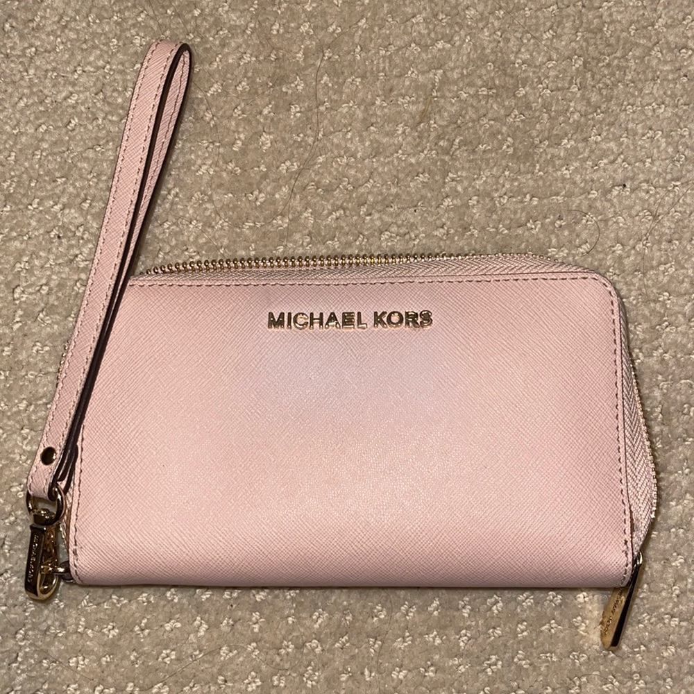 Michael Kors wristlet/wallet